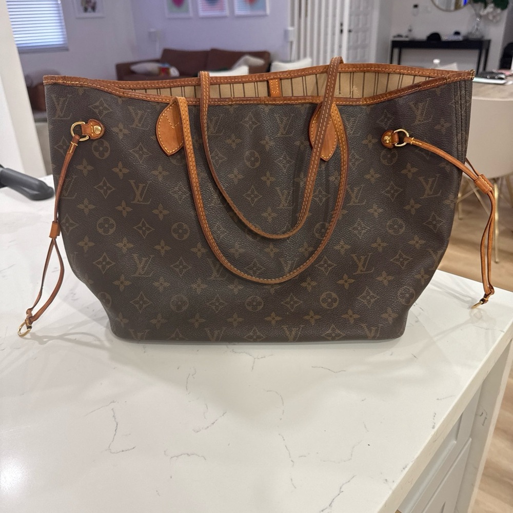 Louis Vuitton Neverfull MM Brown Monogram Tote Bag